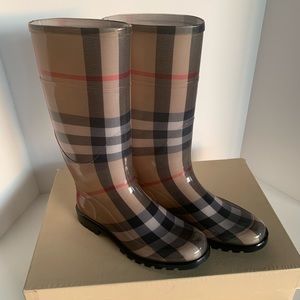 Burberry Preowned Rain boots 38